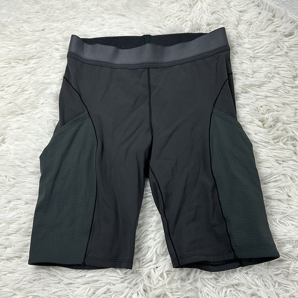 Lululemon Esker Short *lululemon lab Graphite Grey - Picture 1 of 6